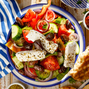Salade grecque traditionnelle (Horiatiki)